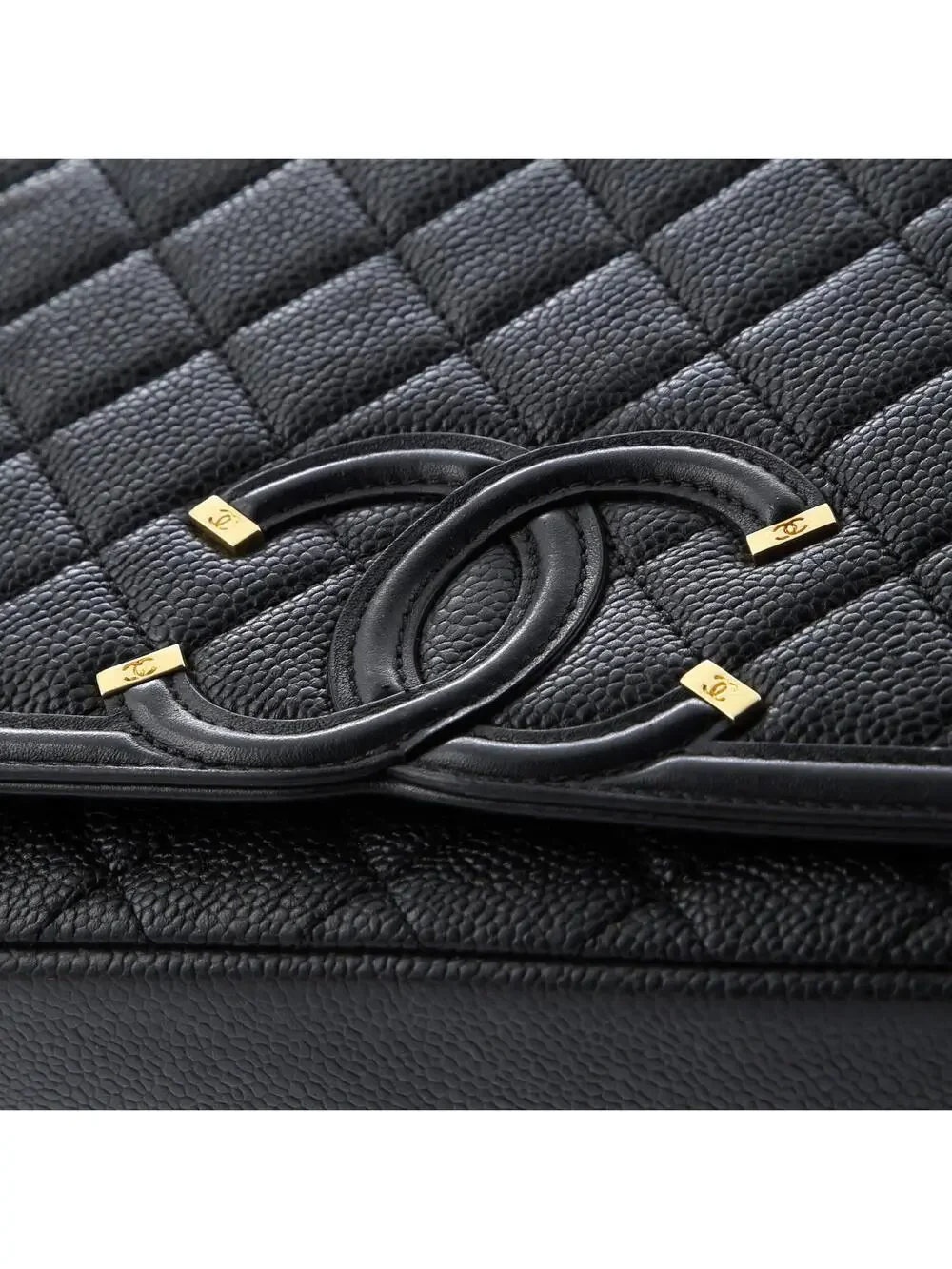 CHANEL elevate your